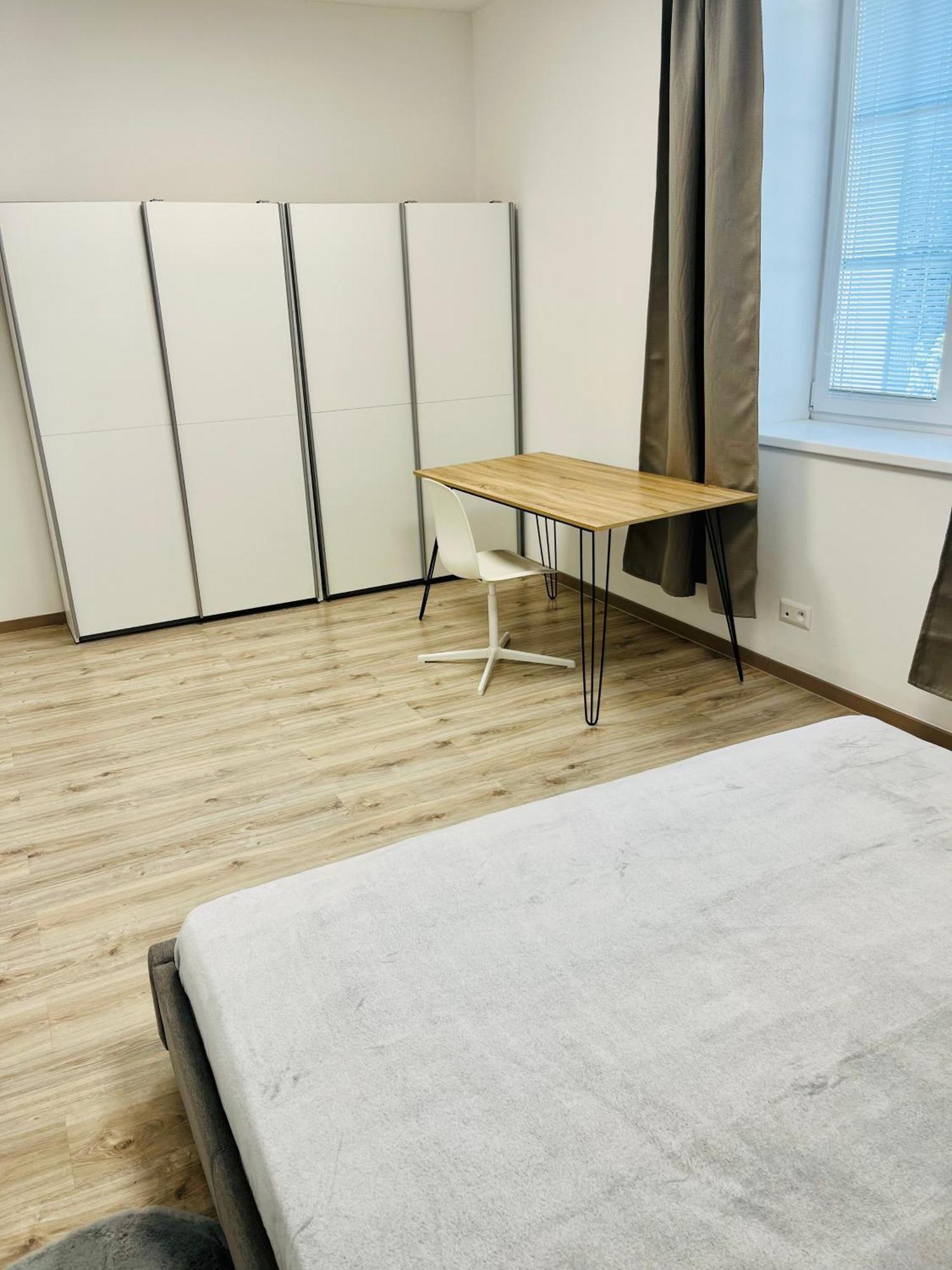 Apartment Riviera Centrum, Private Parking And Smart Check In Banska Bystrica Exterior photo